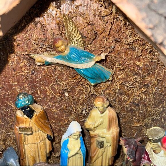 Vintage Nativity Crèche 13 Piece Plastic Nativity Christmas Religious - Picture 6 of 13